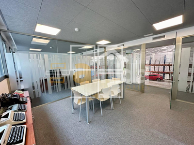 Local en Esplugues de Llobregat Barcelona