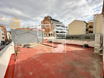 Local en Esplugues de Llobregat Barcelona