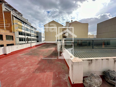 Local en Esplugues de Llobregat Barcelona