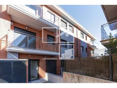 Inmueble en de la Serra, Barcelona