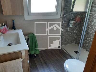 Local en Manlleu, Tona Barcelona