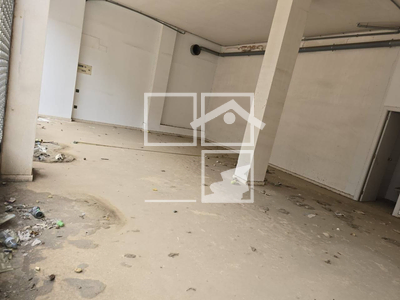 Local en Plaza Comte Guifré    local, Terrassa Barcelona