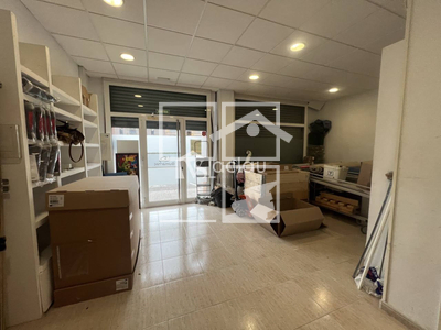 Local en Calle Francesc  Macià    l2 , Olesa de Montserrat Barcelona