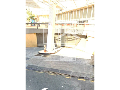 Local en Calle Rafael Casanova    , Santa Coloma de Gramanet Barcelona