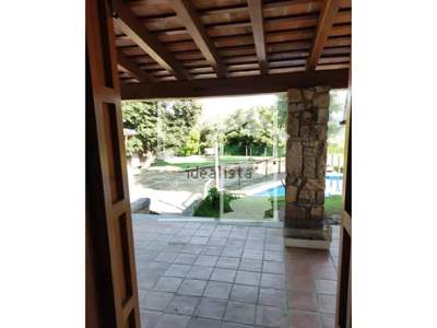 Local en Montagut Girona