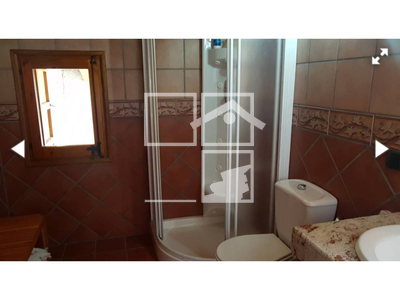 Local en Montagut Girona