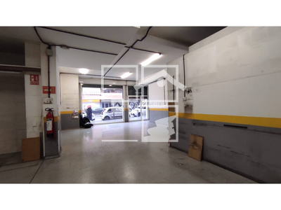 Local en Avenida Estatut Número 20  , Rubí Barcelona