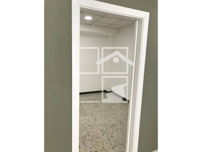 Local en Calle Violinista Vellsola    , Terrassa Barcelona