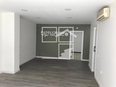 Local en Calle Violinista Vellsola    , Terrassa Barcelona