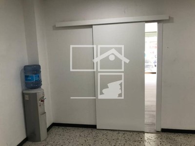 Local en Calle Violinista Vellsola    , Terrassa Barcelona