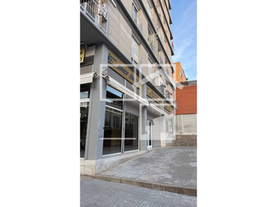 Inmueble en Calle Dibuixant Avellaneda    LOCAL, Barcelona