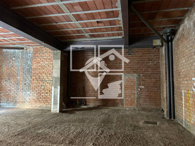 Local en Calle Olot    , Terrassa Barcelona