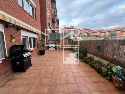 Inmueble en Plaza Josep Sapés Esmendia    , Barcelona