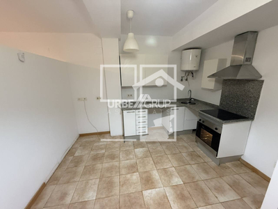 Local en Calle Estanislau Figueras    1, Terrassa Barcelona