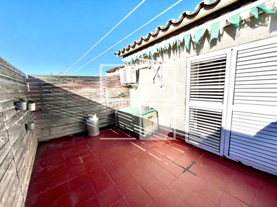 Local en Avenida Montserrat    2, Sant Esteve Sesrovires Barcelona