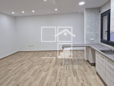 Local en Calle Mig    , Santa Eulalia de Ronsana Barcelona