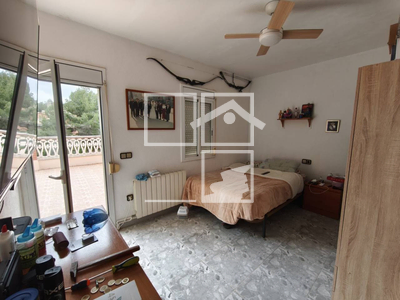 Local en Castellet y Gornal Barcelona