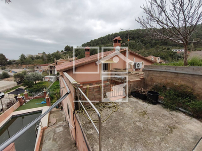 Local en Castellet y Gornal Barcelona