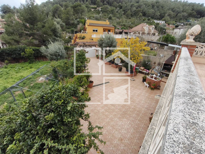 Local en Castellet y Gornal Barcelona