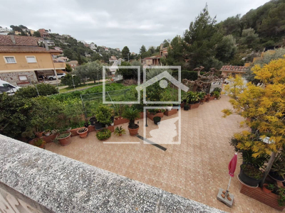 Local en Castellet y Gornal Barcelona