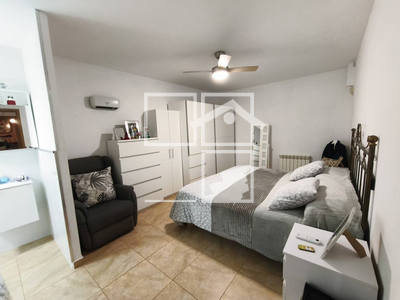 Local en Castellet y Gornal Barcelona