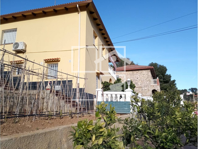 Local en Castellet y Gornal Barcelona