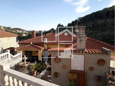 Local en Castellet y Gornal Barcelona