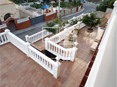 Local en Castellet y Gornal Barcelona