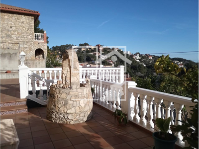 Local en Castellet y Gornal Barcelona