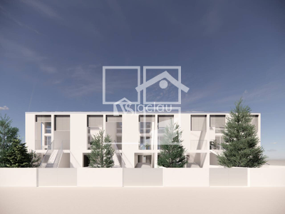 Local en Calle  Lluïsa Xifre i Morros    , Olesa de Montserrat Barcelona