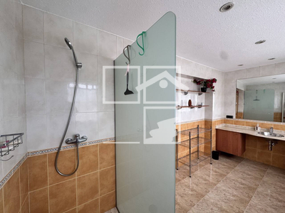 Local en Olot Girona