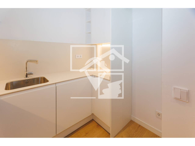 Inmueble en Avenida Pau Casals    Bajo, Barcelona
