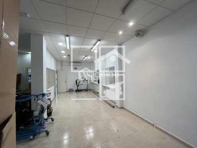 Local en Calle Francesc  Macià    l2 , Olesa de Montserrat Barcelona